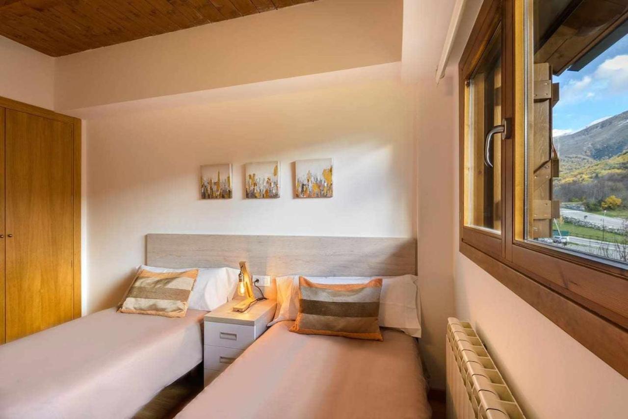 Chalet Casa La Cumbrecita En Panticosa Eksteriør billede